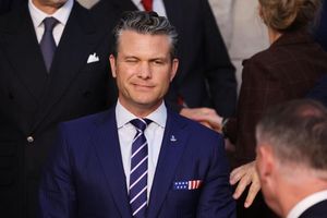 Hegseth hatte Probleme mit seinem Flug. - Foto: Omar Havana/AP/dpa