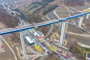 Der Verkehr kann wohl eingeschränkt wieder früher rollen als geplant. (Archivbild) - Foto: Alex Talash/dpa