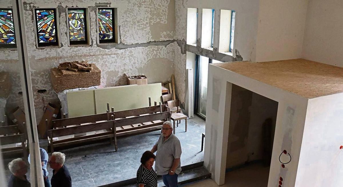 Mit knapp 150 Gästen in der ersten Stunde herrschte großer Andrang in den neuen Räumlichkeiten. Fotos: Kabuth