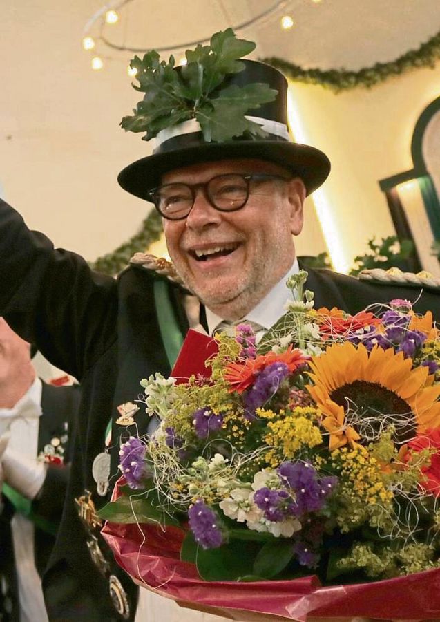 Ein herzliches Lächeln war sein Markenzeichen: Dr. Friedel Bergmann, Arzt, Ehrenoberst, Bundesverdienstkreuzträger, verstarb im Alter von 67 Jahren. Archivfoto: Dietz