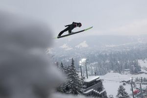 Karl Geiger steckt derzeit in der Krise. - Foto: Grzegorz Momot/PAP/dpa