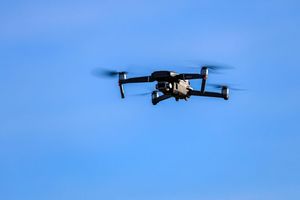 Immer wieder kam es in jüngster Zeit zu Zwischenfällen mit Drohnen. (Symbolbild) - Foto: Jan Woitas/dpa