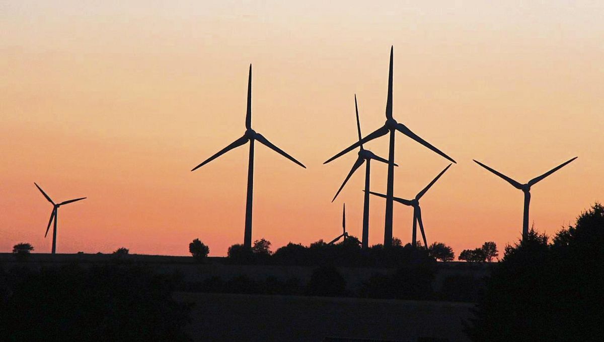 Ob, wo und wie viele Windräder in Rüthen entstehen sollen, diskutierte jüngst der Bauausschuss. Foto: Löseke