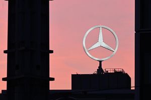 Mercedes-Benz bringt eine autonom fahrende S-Klasse auf den Markt. (Smbolbild) - Foto: Bernd Weißbrod/dpa