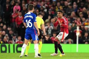 Casemiro (r) erzielte das 2:1 für Manchester United gegen Athletic Bilbao. - Foto: Martin Rickett/PA Wire/dpa