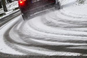 Regional fiel heute bereits Schnee - so in Berlin. - Foto: Jens Kalaene/dpa