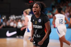 Alexis Peterson und die deutschen Basketballerinnen stehen im EM-Viertelfinale. - Foto: Christian Charisius/dpa