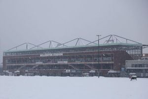 Ob hier am Samstag gespielt werden kann? Das Millerntorstadion des FC St. Pauli - Foto: Christian Charisius/dpa