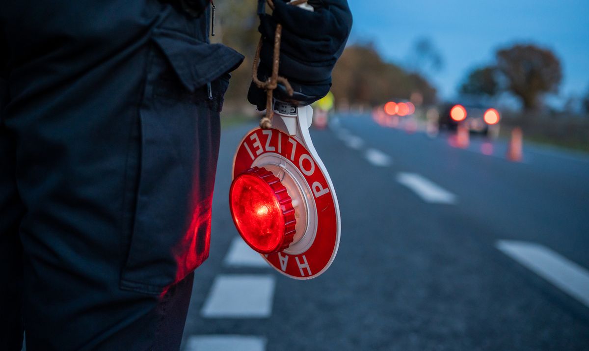 Die Polizei in Lippstadt stoppt eine Mutter auf dem Weg zur Kita mit fast drei Promille im Blut. Symbolfoto: dpa