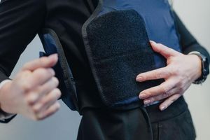 Der Bundesvorsitzende des DGVB fordert besseren Schutz für Mitarbeiter. (Archivbild) - Foto: Marius Becker/dpa