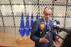 Bundeskanzler Merz: Europa muss seine Verteidigungsfähigkeit und wirtschaftliche Wettbewerbsfähigkeit stärken. - Foto: Michael Kappeler/dpa