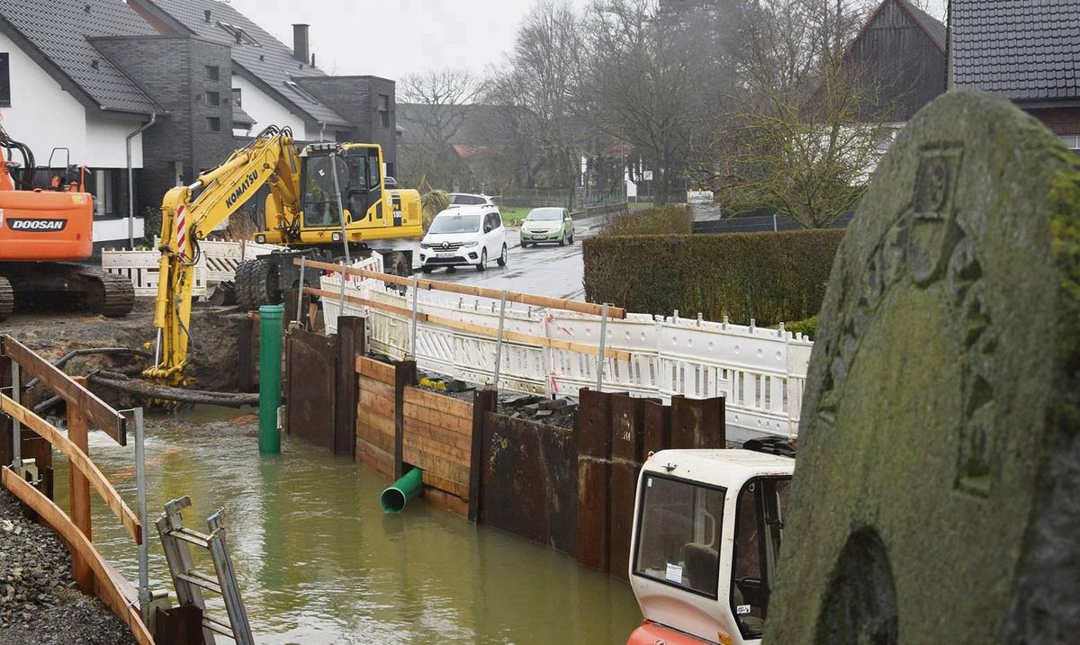 Ein Teil eines Klimafolgeanpassungs-Konzepts wäre sicher auch der Schutz vor Hochwasser – besonders Mönninghausen ist bedroht. Teilweise wurden hier aber mit der Öffnung des Sudhoffgrabens und einer neuen Brücke am Vitusweg bereits Maßnahmen umgesetzt. Archivfoto: Kossack