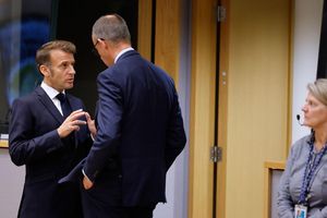 Bundeskanzler Friedrich Merz (CDU) und der französische Präsident, Emmanuel Macron, haben zum «Summit on European Digital Sovereignty» eingeladen. (Archivfoto) - Foto: Geert Vanden Wijngaert/AP/dpa