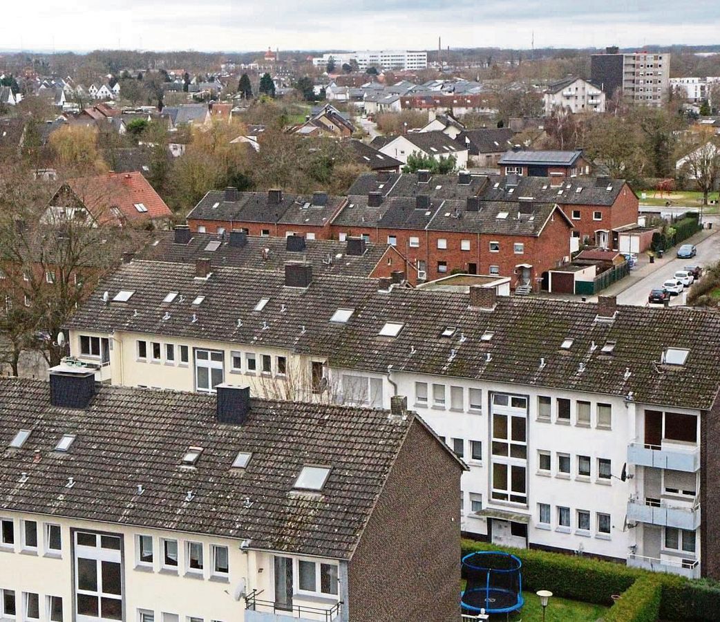 Im Norden (hier ein Blick auf die Goethestraße) steht die Jugend parat wie sonst fast nirgends: Mit 888 Kindern zwischen 6 und 14 Jahren und weiteren 532 Minis unter fünf ist dieser Stadtteil ein echtes Kinderwagen-Paradies. Foto: Stefan Niggenaber