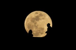 Runde Sache: Vollmond in Texas - Foto: Ringo Chiu/ZUMA Press Wire/dpa