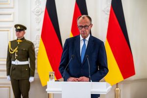 Merz beschreibt die Sicherheitslage im Baltikum als sehr angespannt. - Foto: Michael Kappeler/dpa