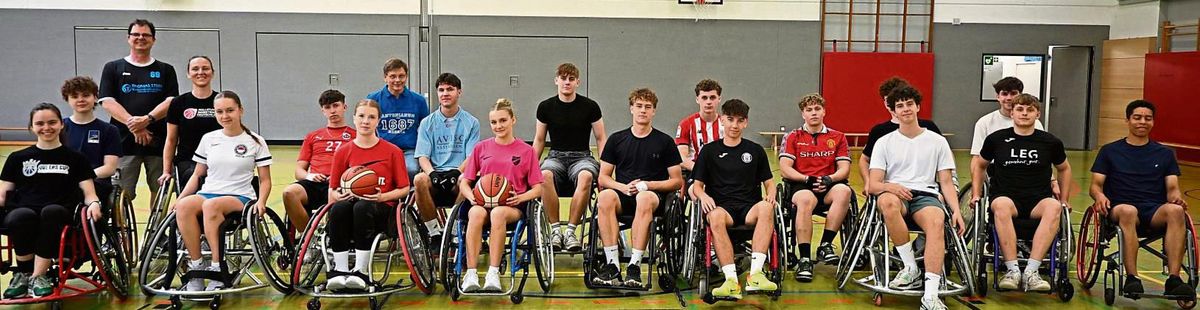Sportliche Erfahrung und Inklusion standen im Fokus des Workshops am Antonianum, der sich mit dem Thema Rollstuhlbasketball beschäftigte. Foto: Sträter