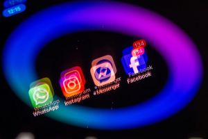 Onlineplattformen sollen nach Ansicht der Grünen im Bundestag besteuert werden (Archivbild). - Foto: Jens Büttner/dpa