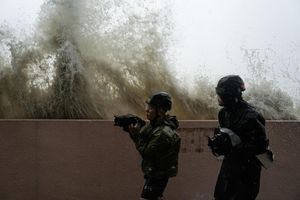 Der Taifun «Ragasa» im September war einer der schwersten Stürme der zu Ende gegangenen Wirbelsturmsaison. In Hongkong richtete er Schäden an. (Archivbild) - Foto: Vernon Yuen/Nexpher via ZUMA Press Wire/dpa