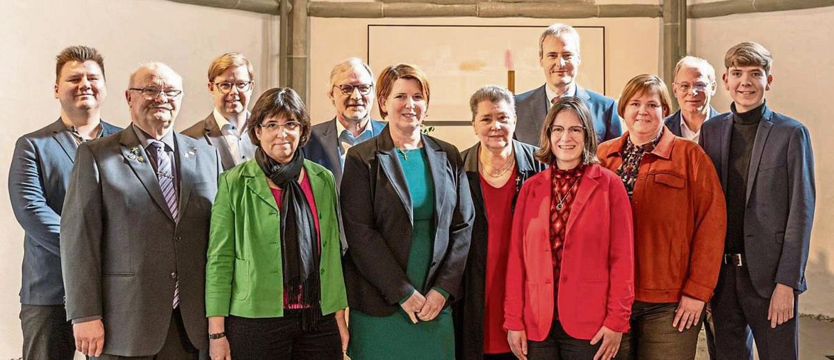 Das neue Presbyterium (v.l.): Lenn Barkey, Horst Fritsch, Daniel Siekmann, Monika Pesch, Jürgen Platte, Roswitha Gumlich, Irmgard Bierfreund, Sandra Strych, Alexander Tschense, Anja Krücken, Johannes Althoff und Steffen Kemper.