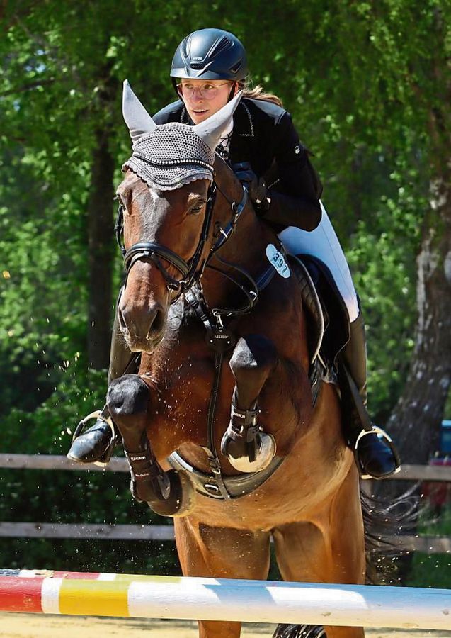 Spannender Reitsport ist wieder am Kranenkasper angesagt. Beim Freiland-Sommerturnier in Lippstadt geht es auch um die Kreismeisterschaft und den Lippe-Cup. Foto: Feichtinger