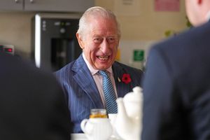 Seinen 77. Geburtstag feiert König Charles mit einer Reise nach Wales. (Archivbild) - Foto: Kirsty Wigglesworth/AP POOL/AP/dpa