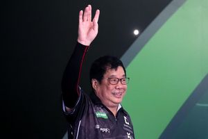 Paul Lim hatte im Duell mit Luke Humphries keine Chance. - Foto: John Walton/PA Wire/dpa