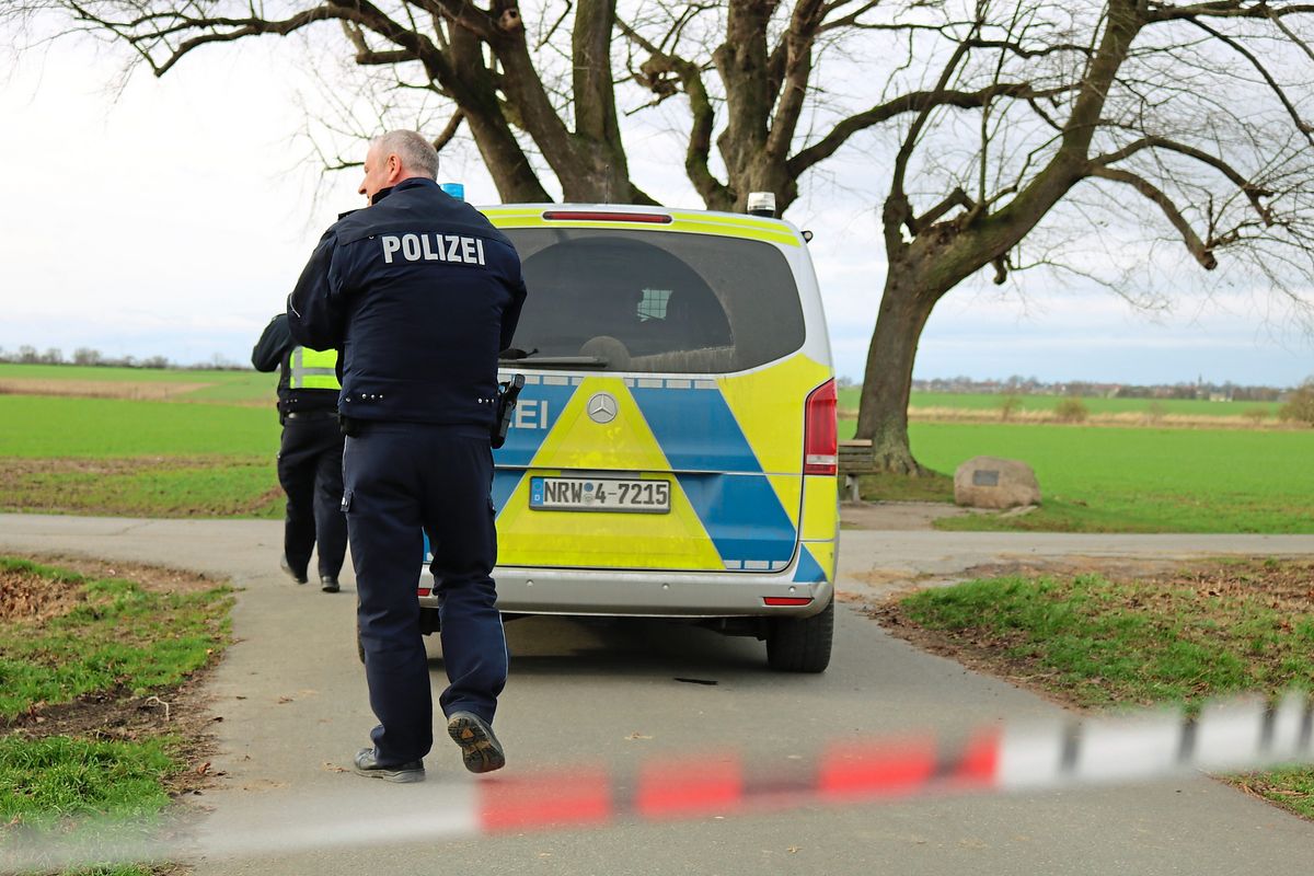 Polizei und Staatsanwaltschaft stecken mitten in den Ermittlungen zum tödlichen Böller-Unglück in Geseke. Foto: Wapelhorst