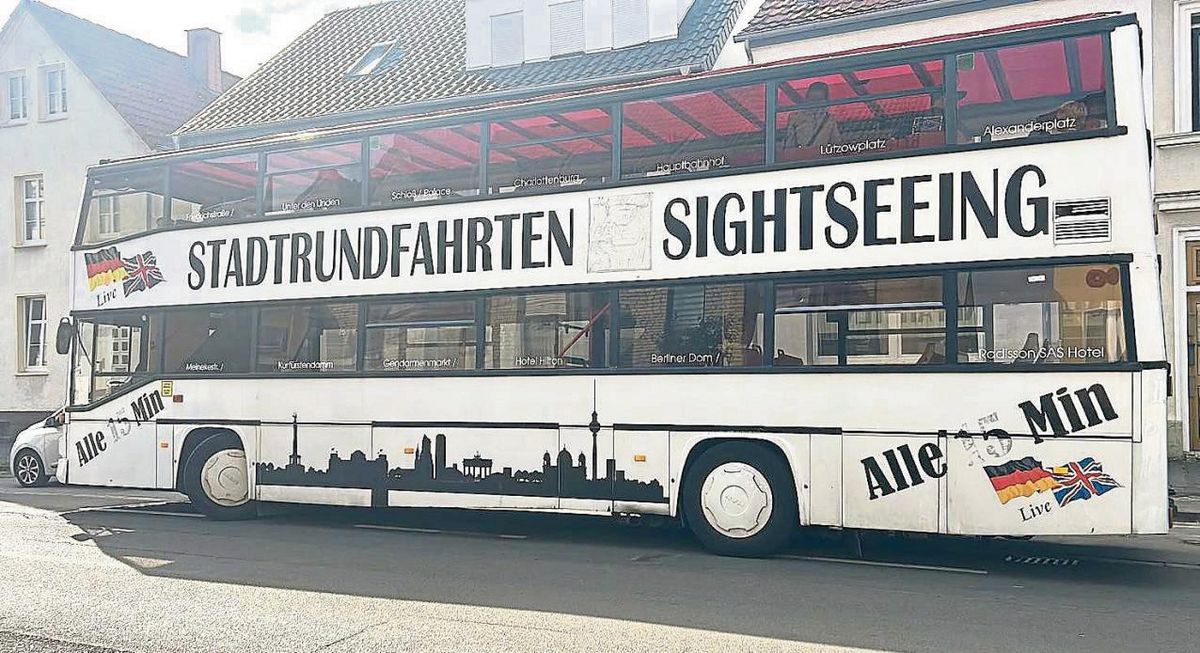 Früher Hop-on, hop-off in Berlin, jetzt Party in Lippstadt: Ein Cabrio-Doppeldecker-Bus soll künftig für Schützenausmärsche, Firmenfeiern, Junggesellenabschiede oder andere Events über die heimischen Straßen rollen.