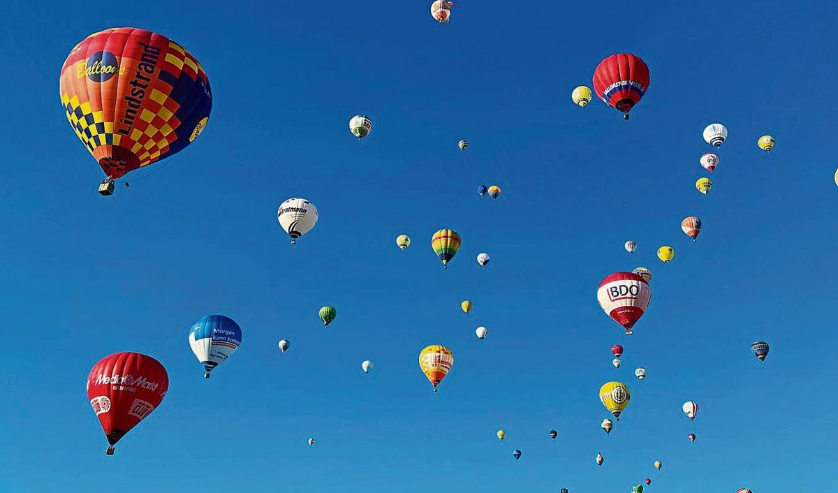 In den vergangenen Tagen war auch der Himmel über Rüthen wieder mit bunten Heißluftballonen gefüllt. Foto: A. Bsdurek