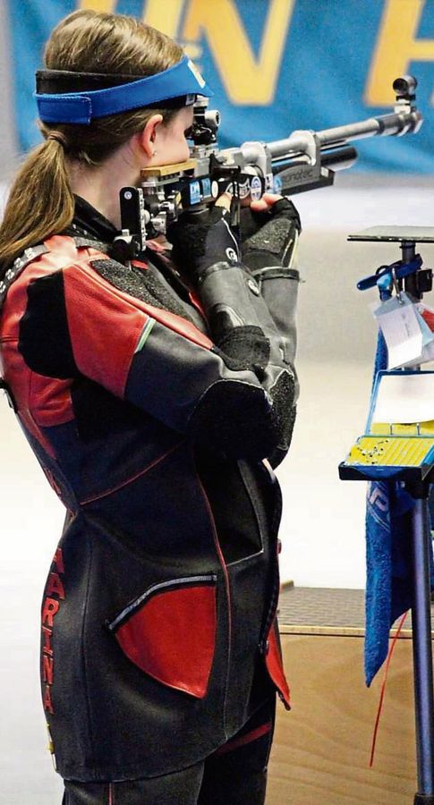 Katharina Pieper vom SSV Mönninghausen belegte bei der Deutschen Meisterschaft auf der Olympia-Schießanlage in München Platz sechs mit dem Luftgewehr.