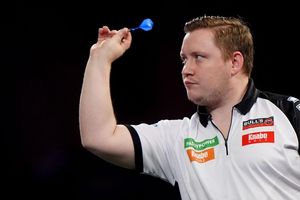 Souverän zum Start: Deutschlands bester Darts-Profi Martin Schindler gewinnt Runde eins bei der WM. - Foto: Bradley Collyer/PA Wire/dpa