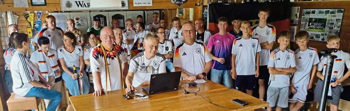 Per Videocall erhielten die Fans der deutschen Nationalmannschaft aus Mönninghausen nun vom DFB die Info, dass die Gründung ihrers Fanclubs offiziell bestätigt wurde.