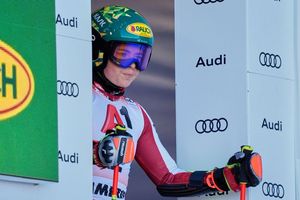 Dritter Saisonsieg: Lokalmatadorin Julia Scheib jubelte auch in Semmering. - Foto: Giovanni Auletta/AP/dpa