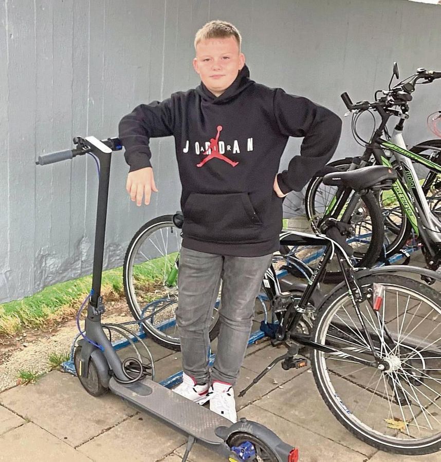 E-Scooter gewinnen immer mehr an Popularität an Schulen.