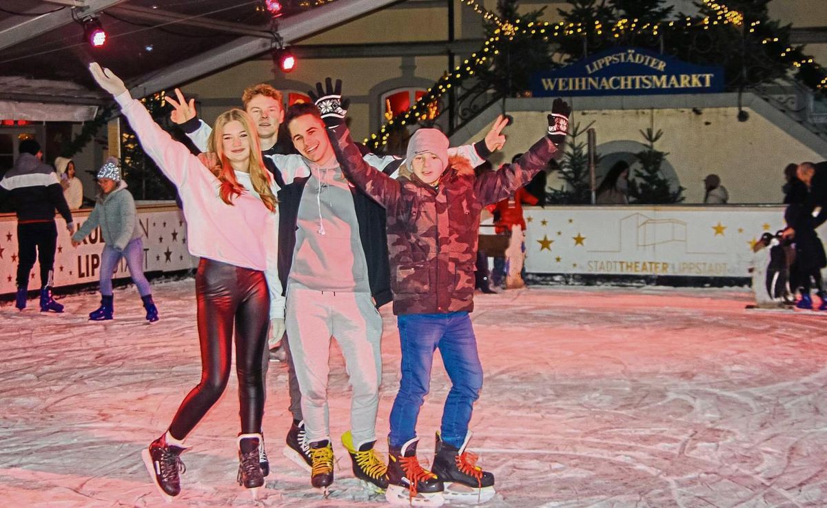 Lippstädter empfinden das Dach über der Eislaufbahn als gute Entscheidung