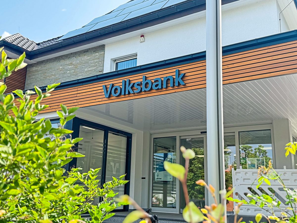 An der Hauptstelle in Störmede bleiben wichtige Tätigkeiten angesiedelt. Der juristische Sitz der Volksbank Störmede-Westenholz-Hörste ist aber in Westenholz. Foto: N. Wissing
