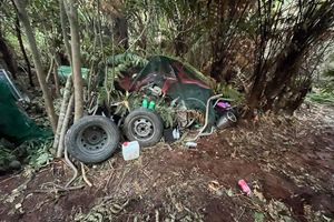 In dem Camp waren Autoreifen und ein Wasserkanister zu sehen. - Foto: NZ Police/dpa