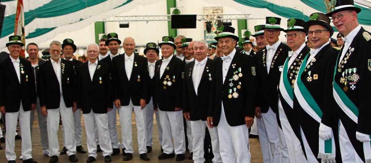 Der Schützenverein Bökenförde ehrte verdiente Mitglieder und Jubilare. Foto: Wissing
