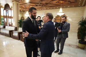 Im Oktober traf Außenminister Johann Wadephul (CDU) den syrischen Übergangspräsidenten, Ahmed al-Scharaa, in Damaskus. (Archivfoto) - Foto: Marcus Brandt/dpa