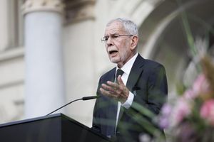 Das Staatsoberhaupt bringt sich in die Waffen-Debatte ein. - Foto: Erwin Scheriau/APA/dpa