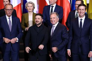 Das Ringen um ein mögliches Ende des Ukraine-Kriegs soll laut Berichten demnächst mit Gesprächen in Miami weitergehen. (Archiv) - Foto: Lisi Niesner/Reuters/Pool/dpa