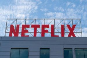 Netflix hat nun mehr als 325 Millionen Kundenhaushalte. (Archivbild) - Foto: Andrej Sokolow/dpa