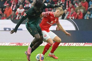 Kam gegen den FSV Mainz 05 nicht zur Geltung: Werder-Stürmer Victor Boniface (l). - Foto: Torsten Silz/dpa