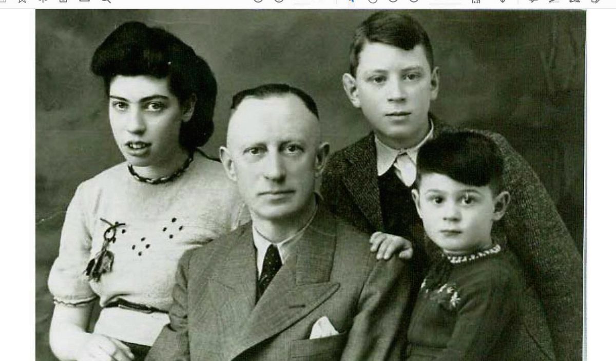 Alice, Arthur, Albert Günter und Moses Steinberg (v.l.) auf einem Foto aus dem Fundus des Arbeitskreises Jüdisches Leben in Geseke.