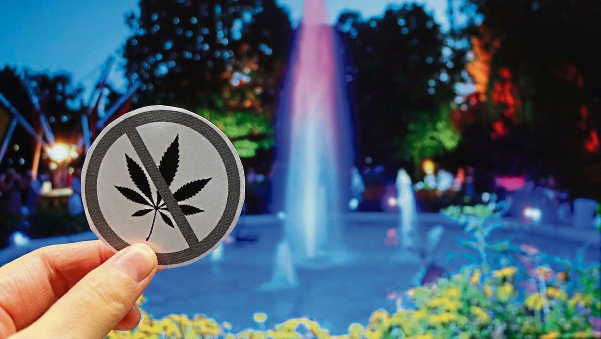 Zwar ist der Konsum von Cannabis mittlerweile legal, jedoch an Bedingungen geknüpft. Deswegen will die Stadt Erwitte Joints, etwa im Kurpark, verbieten. Das gilt auch bei öffentlichen Veranstaltungen wie dem Lampionfest. Foto: dietz