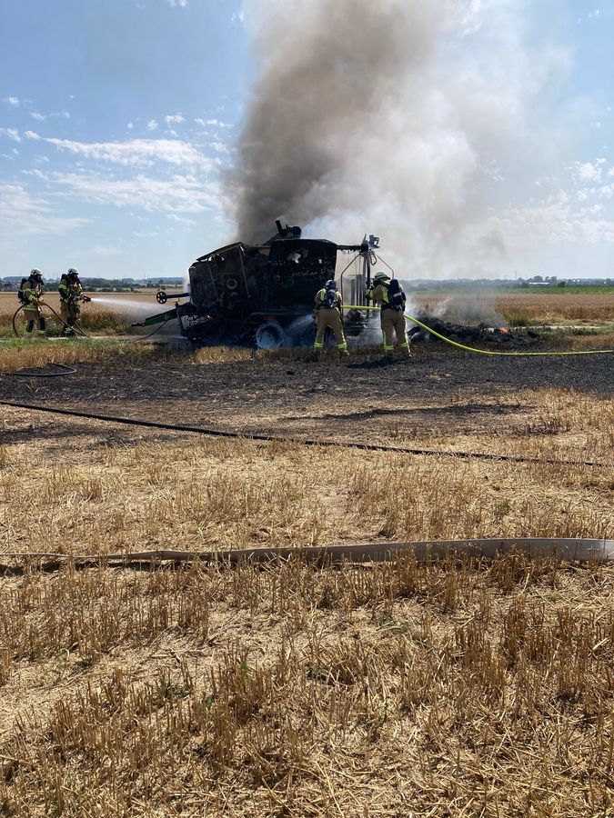 Die Feuerwehr rückte mannstark nach Schallern aus. Foto: Polizei