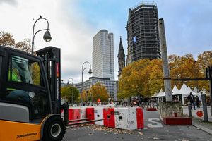Sorgen vor Anschlägen auf Weihnachtsmärkten beschäftigen laut einer Umfrage rund zwei Drittel der Menschen in Deutschland. (Archivbild) - Foto: Jens Kalaene/dpa