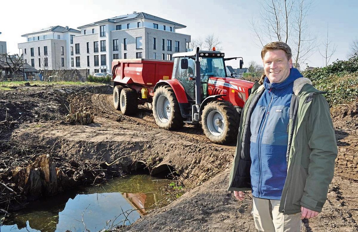 Mit erheblichem Aufwand renaturiert die Stadtentwässerung den Bastertgraben im Lippstäder Norden.