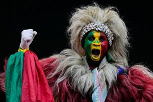 Afrika Cup: Ein Senegal-Fan reagiert bei dem Vorrundenspiel der Gruppe D gegen DR Kongo am 2. Spieltag. - Foto: Themba Hadebe/AP/dpa